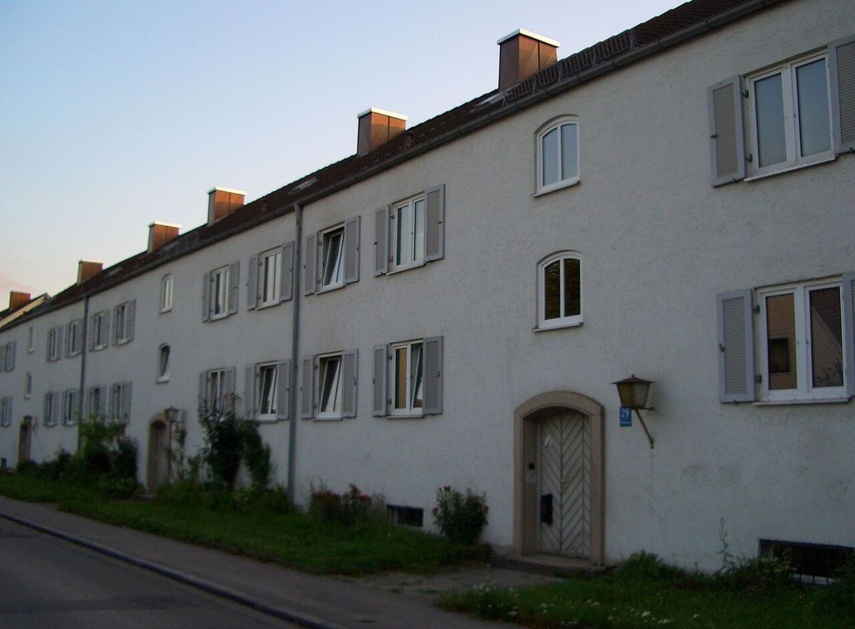 Einfamilienhaus-Siedlung in Österreich — Symbolbild zum Thema Analyse