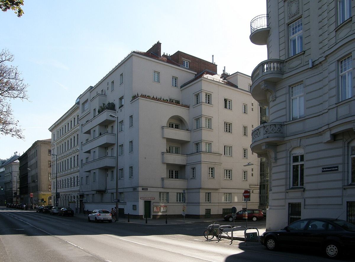 Wohnhausanlage in Wien — Symbolbild zum Thema Analyse