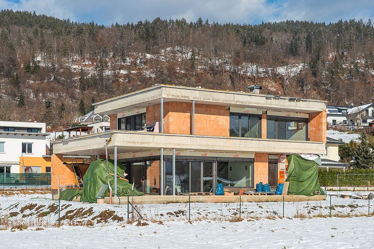 Einfamilienhaus Neubau Österreich — Symbolbild zum Thema Finanzierung