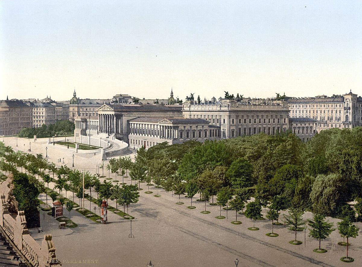 Wiener Ringstraße mit Parlament — Symbolbild zum Thema Analyse