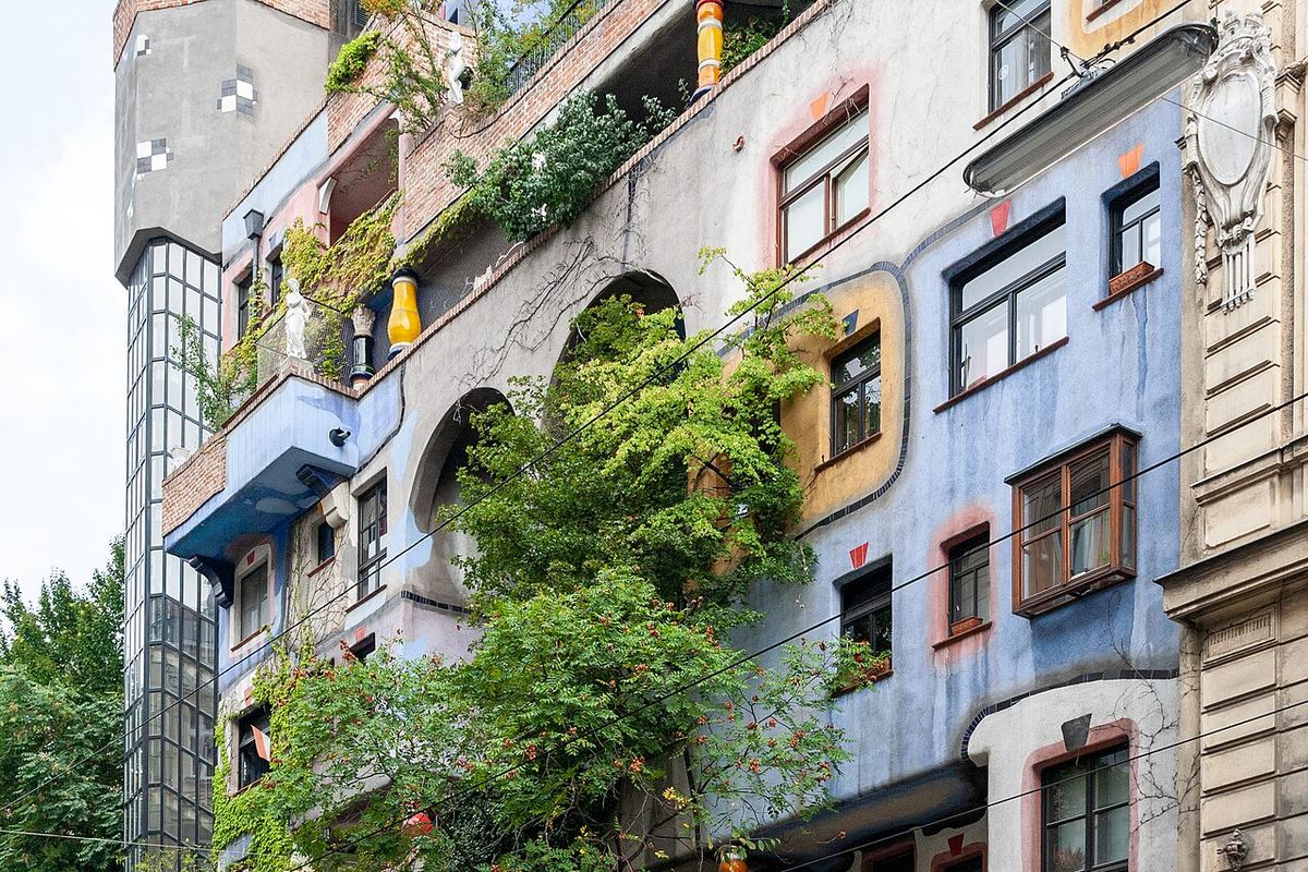 Wien Wohnhaus Fassade — Symbolbild zum Thema Analyse