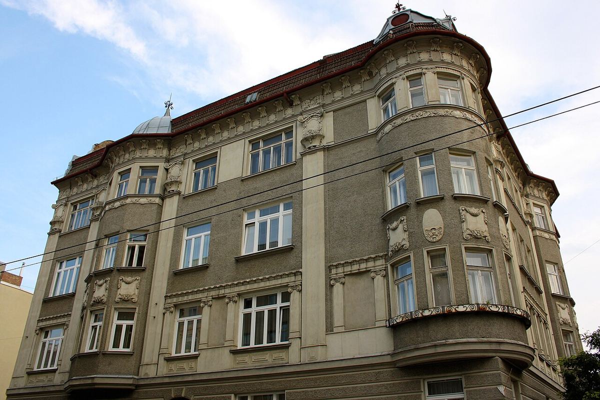 Wiener Zinshaus Fassade — Symbolbild zum Thema Analyse