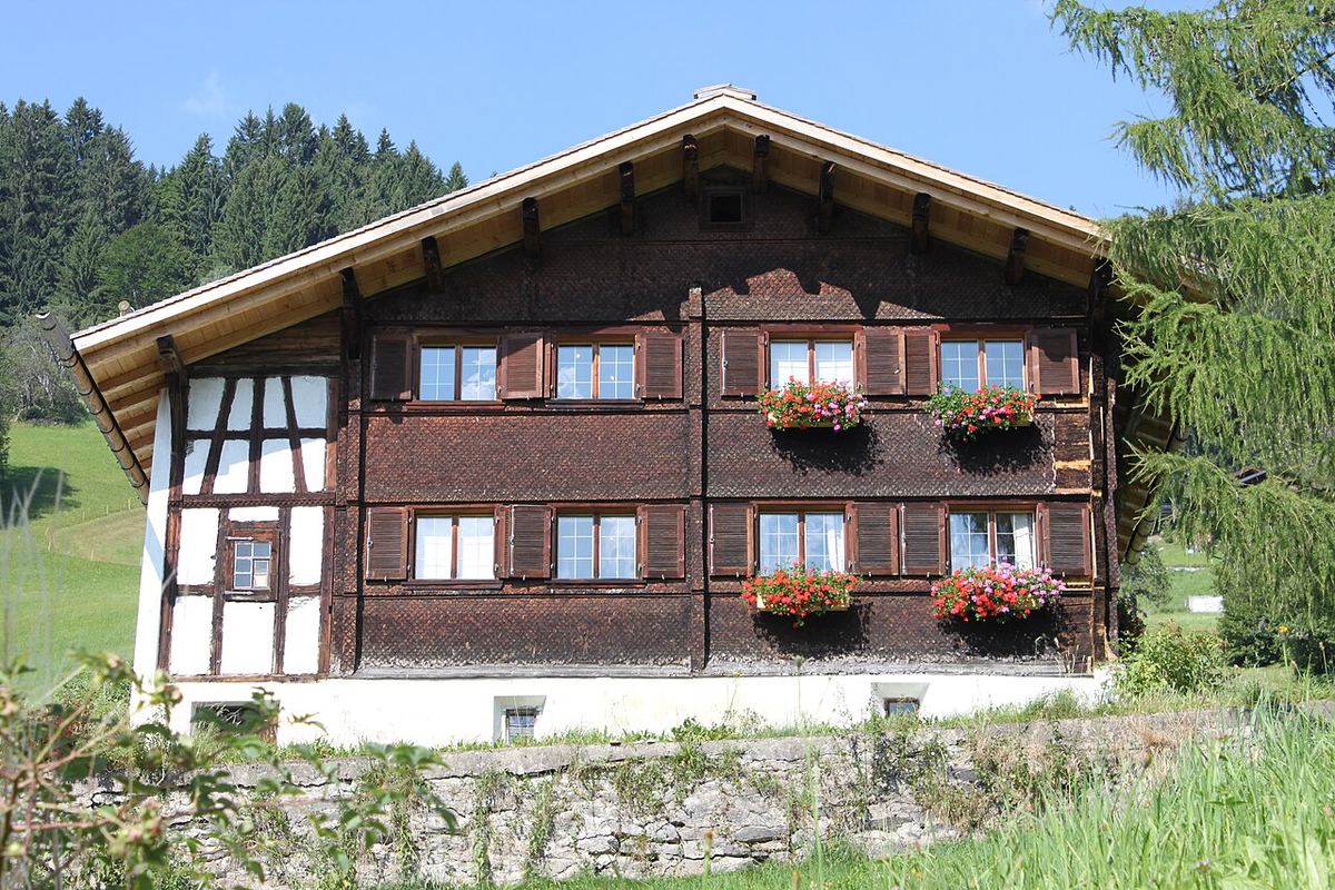Wohnhaus in Vorarlberg — Symbolbild zum Thema Finanzierung