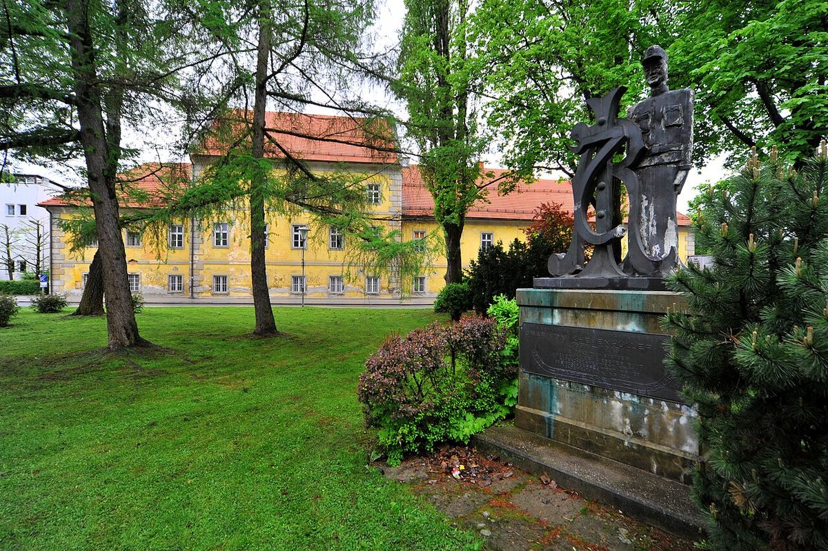 Wohnhaus in Klagenfurt — Symbolbild zum Thema Ratgeber